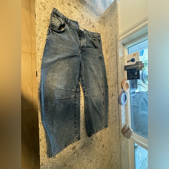 Free People Barrel Jeans - Picture 7 of 9